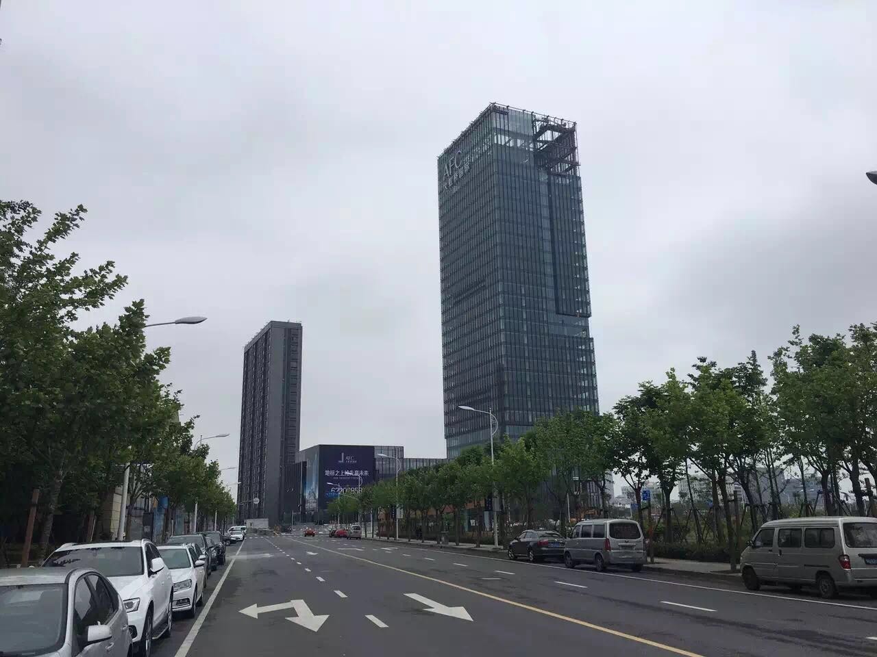 大虹橋國(guó)際招商電話-莘莊寫(xiě)字樓-辦公室出租