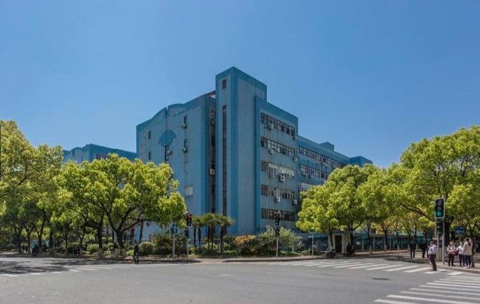 探訪桂中園：4.3米層高，寬敞明亮辦公空間
