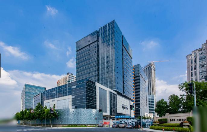 上海東航濱江中心：城市核心商務(wù)地標，交通便捷無憂
